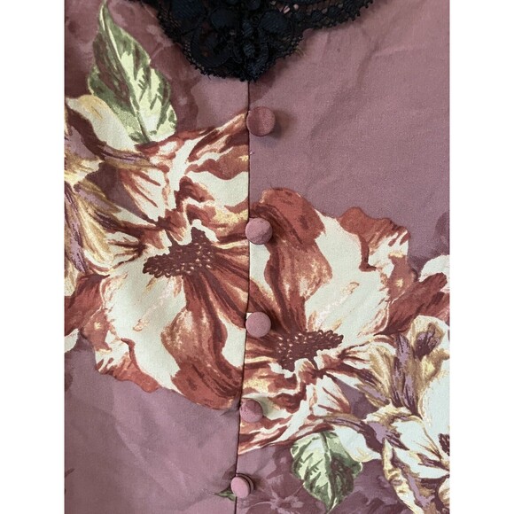 Torrid Purple Floral Lace Trim V-neck Camisole Top Adjustable Straps Size 1 - Picture 3 of 8